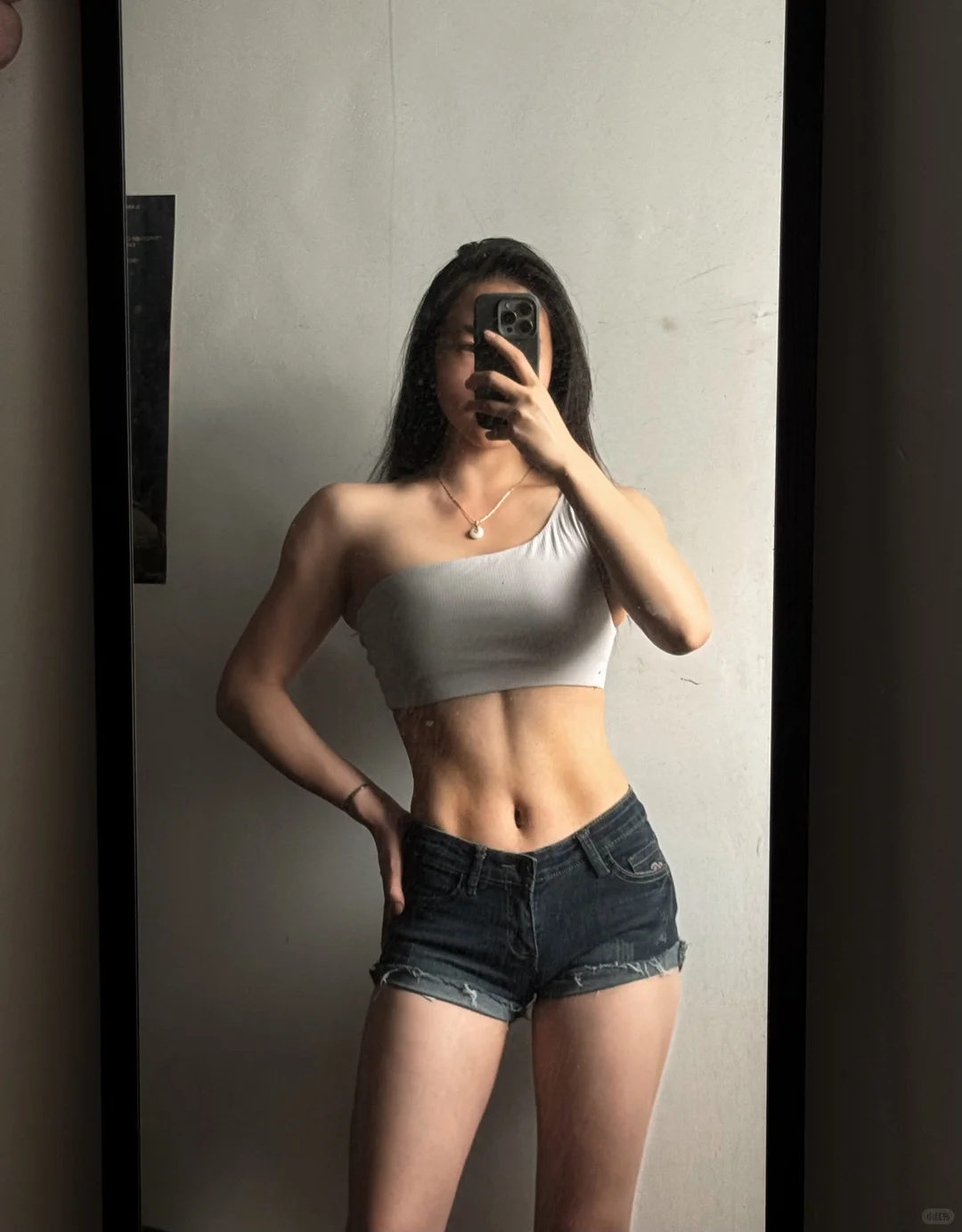 喜欢有力量感的线条