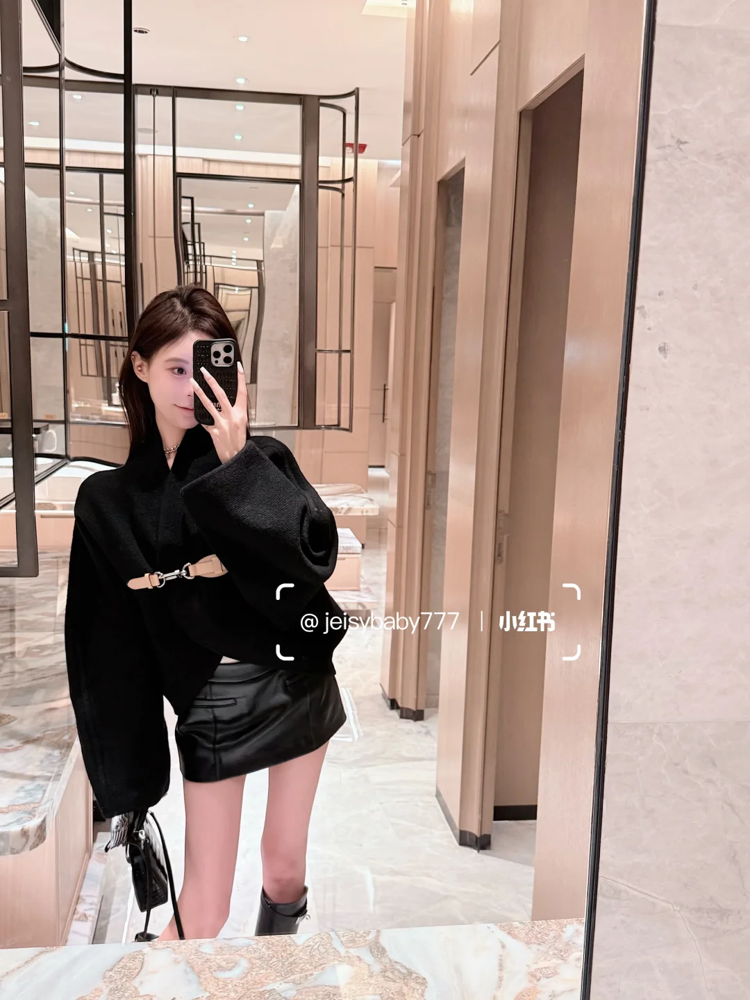 入冬的第一件战袍 姐妹们都去买这件lv🖤