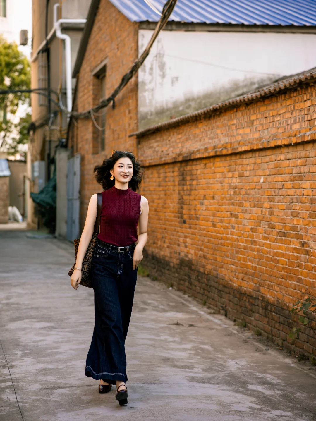 港风文艺片-老楼和夕阳给的复古感