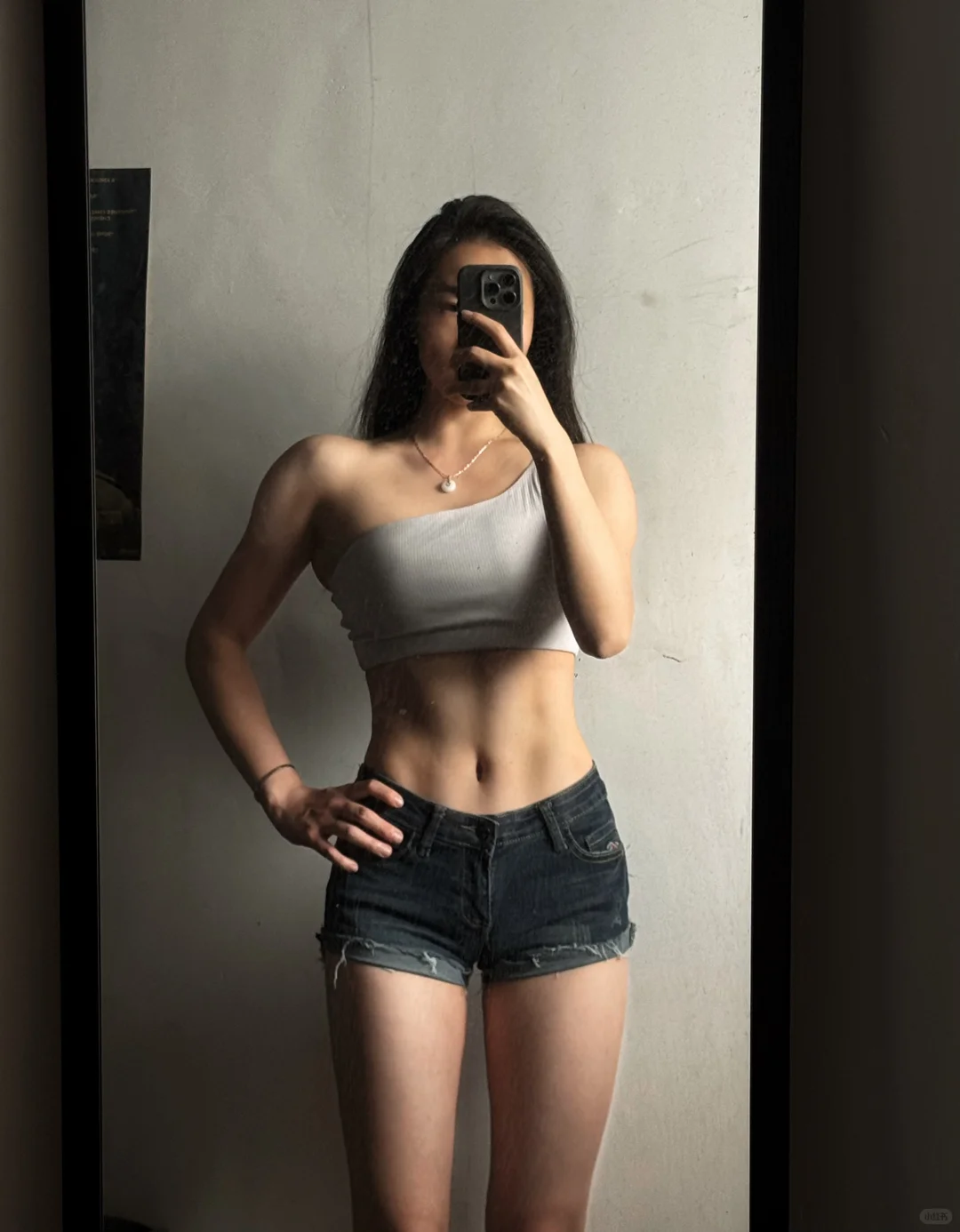 喜欢有力量感的线条