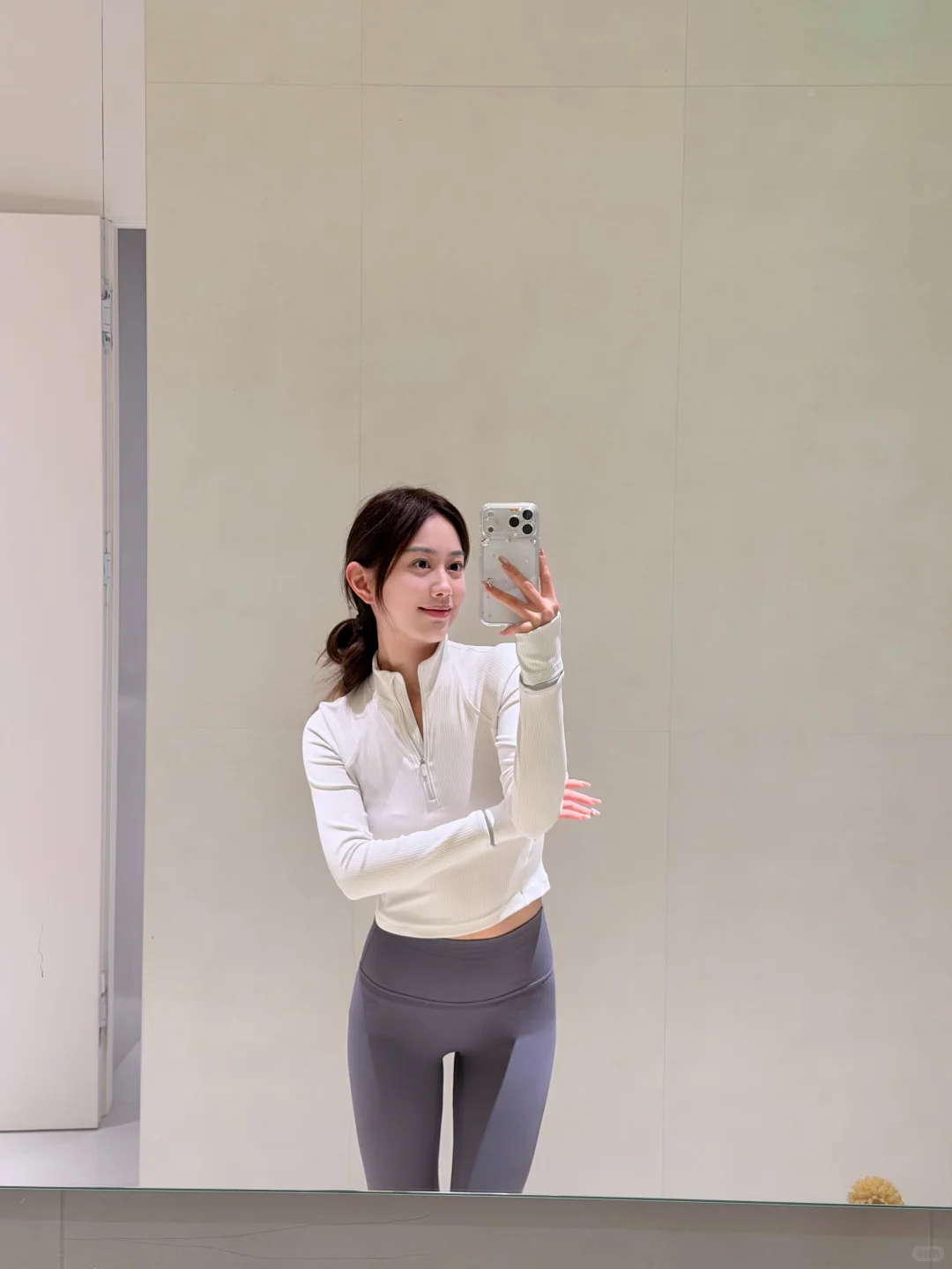 白t瑜伽裤也是无敌存在