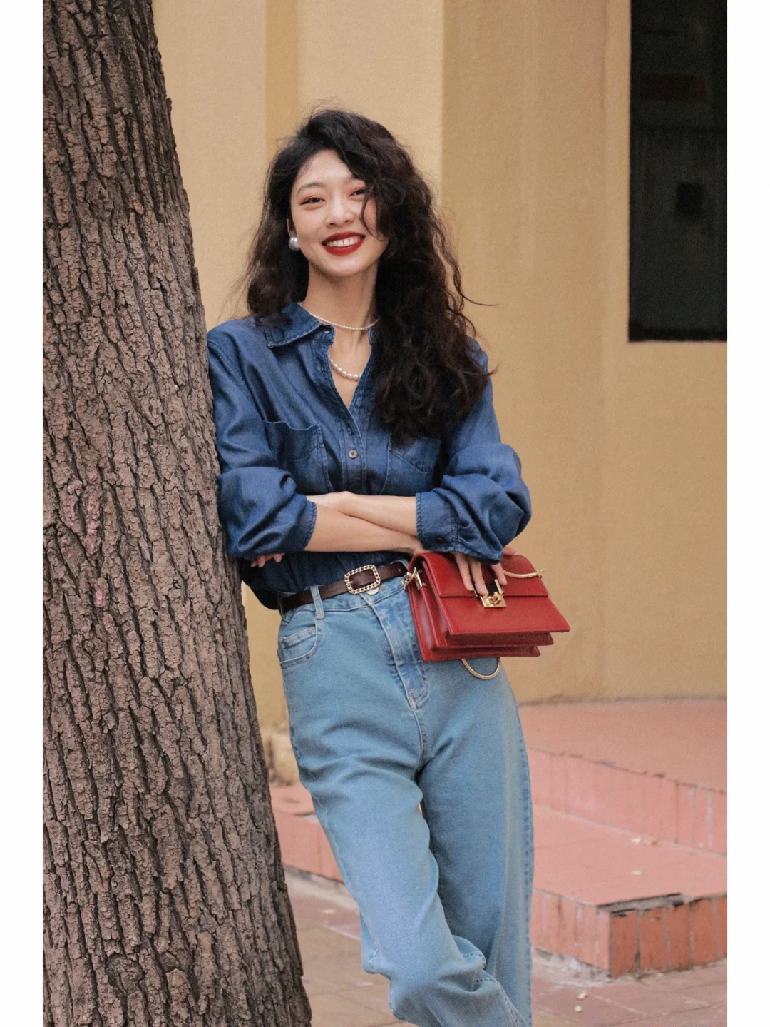 vintage港风复古｜经典的红唇卷发牛仔搭配🍁