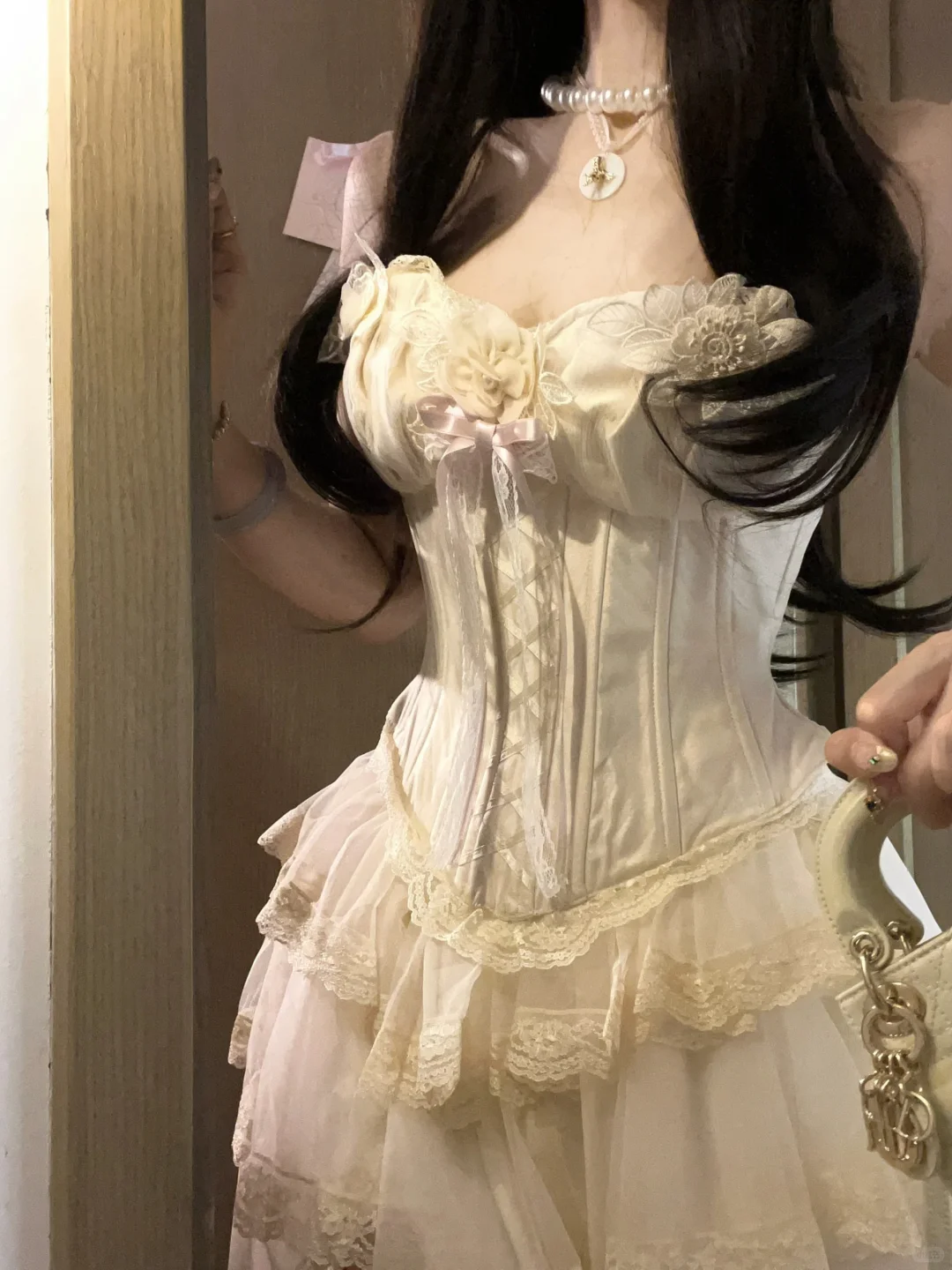 最后一件鱼骨૮⁔. ̫ .⁔ა . ⁺ . ✦