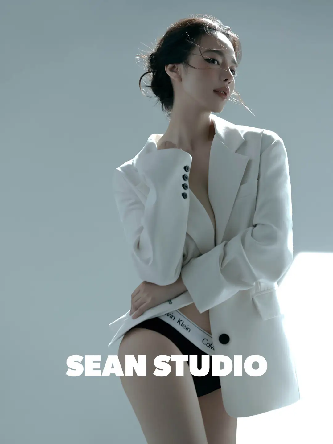 西装御姐写真、高级感拉满