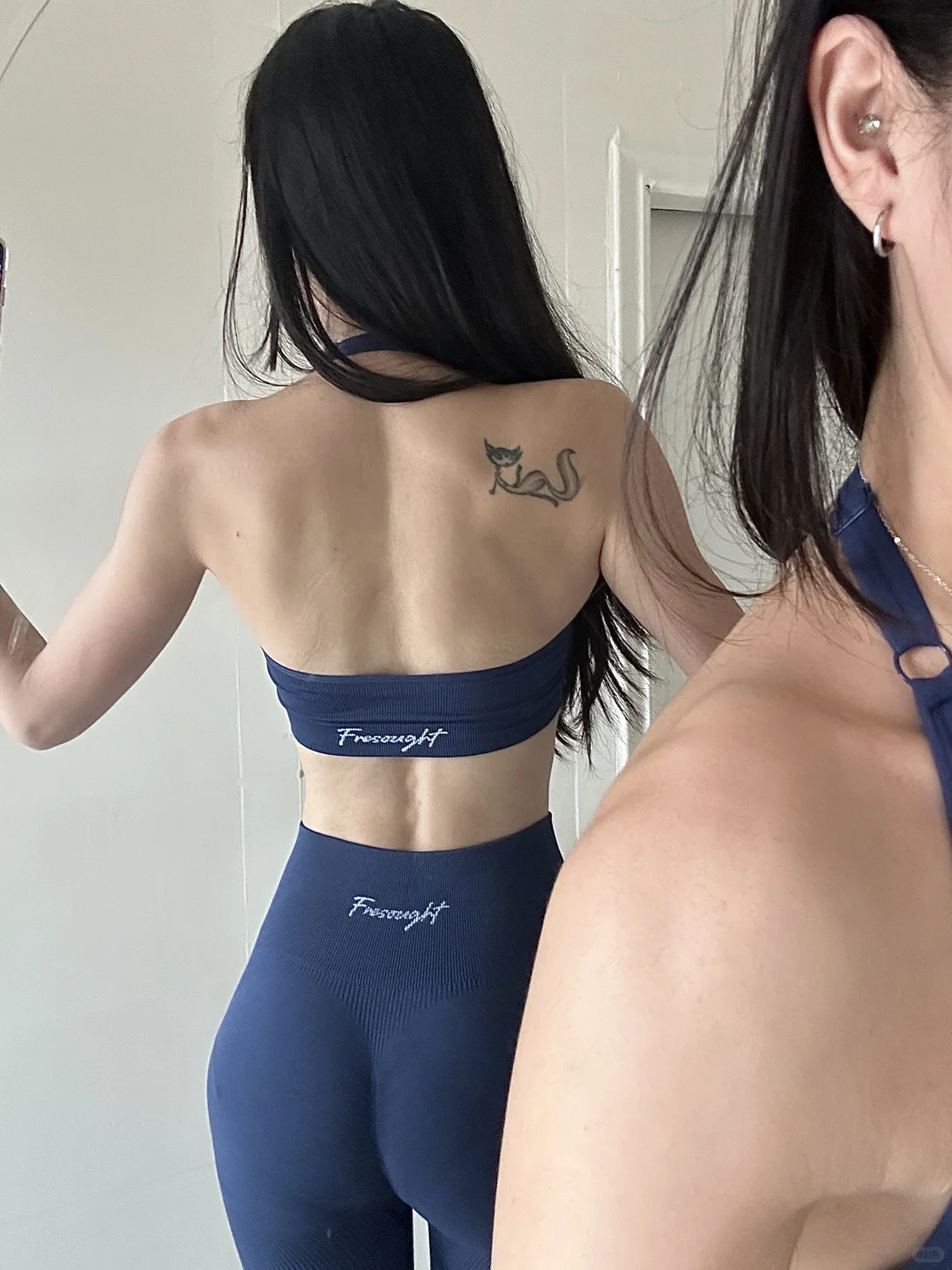 live 下的薄肌身材