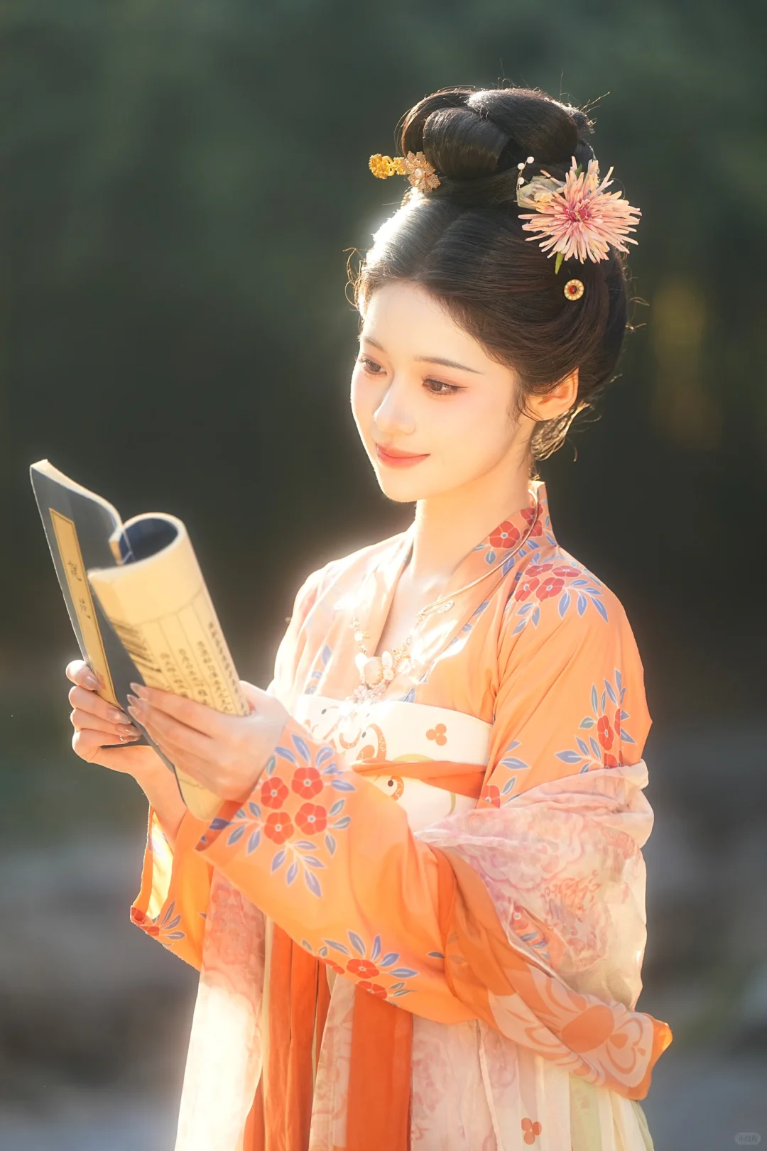 “唯有牡丹真国色”｜《国色芳华》何惟芳仿妆🌺