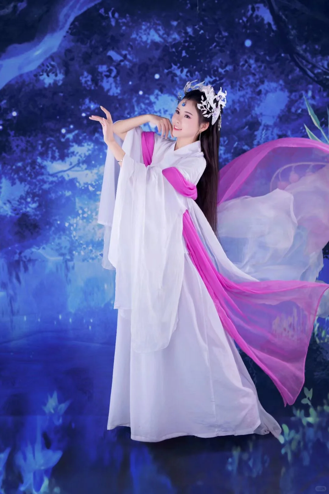 当年肯定不止我一个人拍了这个盘子女人坊