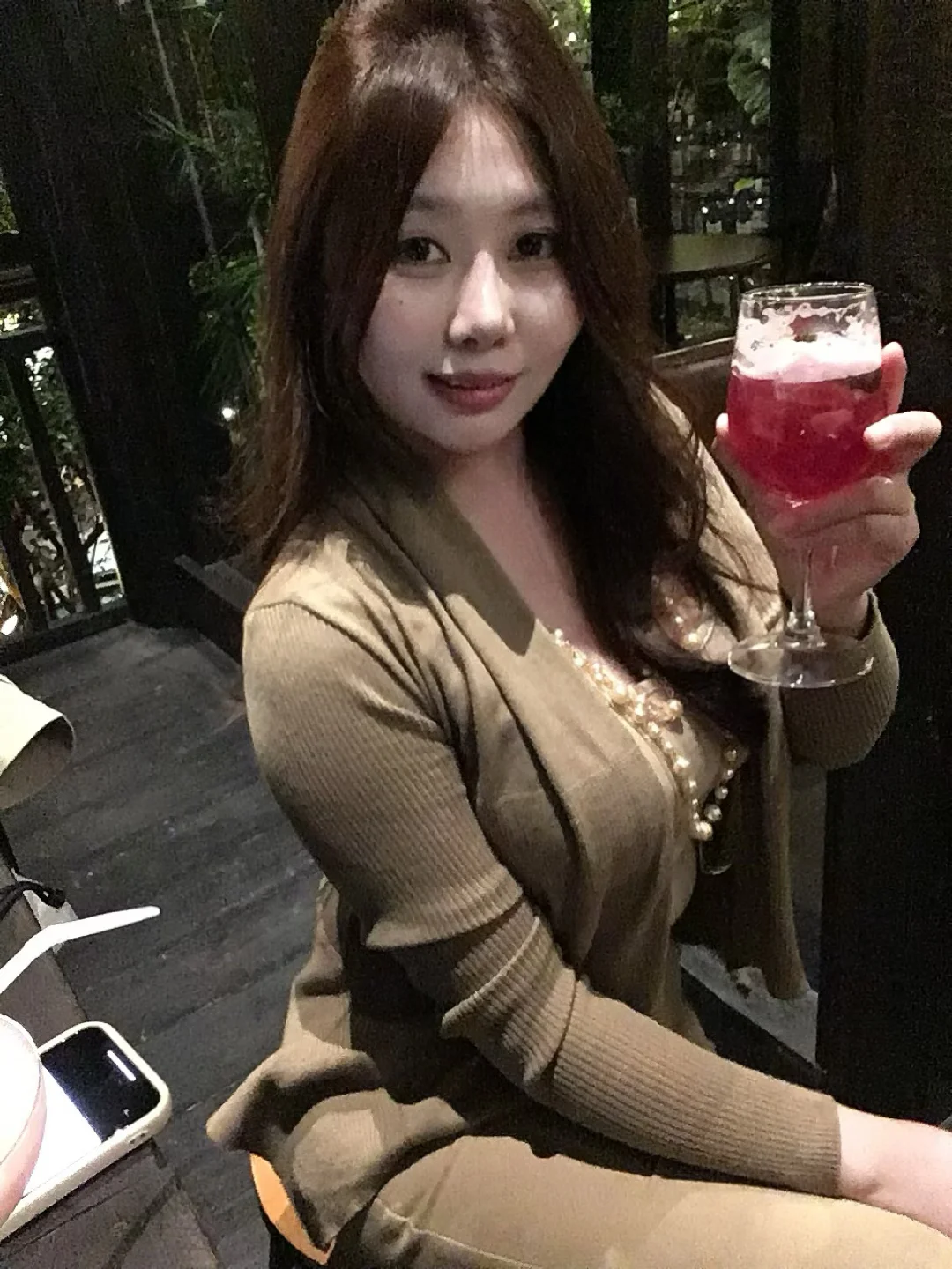 娇妻日常穿搭：待会儿来接我回家好吗？