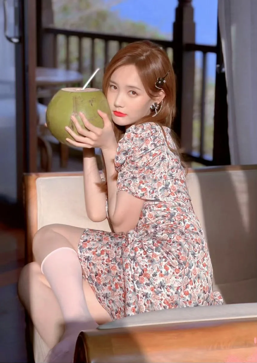 李一桐🍀玉足小草