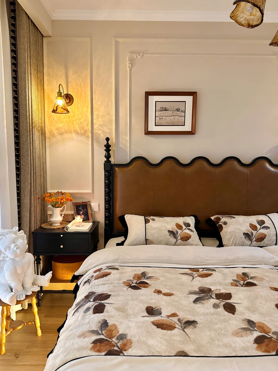 🍂秋日雨天的复古卧室，温暖感满满～