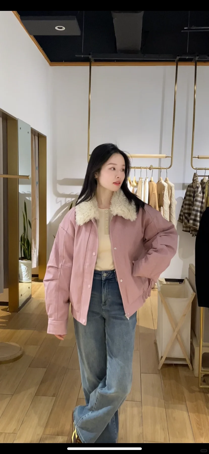 这一身可太有70酷酷女孩身上的复古味儿啦