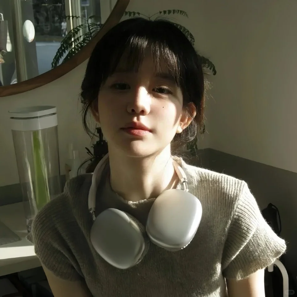 超爱𝙒𝙚𝘾𝙝𝙖𝙩氛围感女头