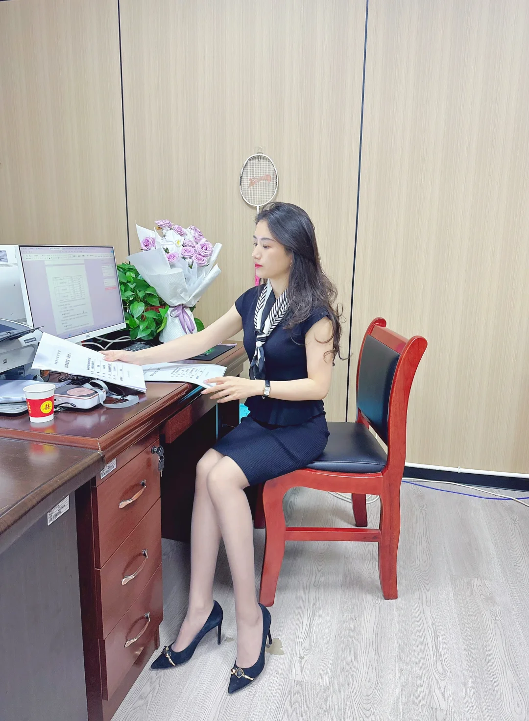 毕业季 | 老师的最后仪式感就是Office Lady