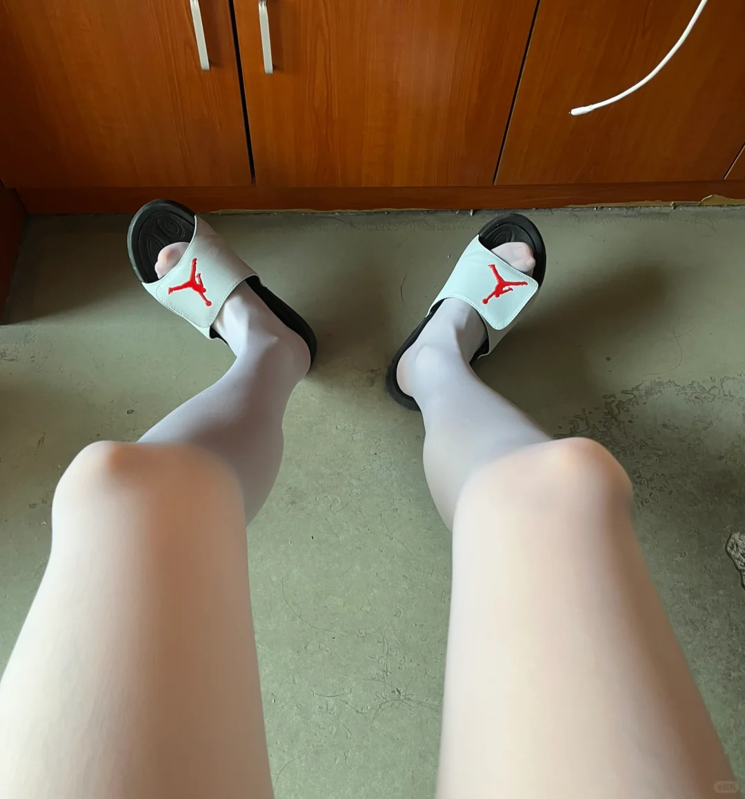 白白的🥛（忽略大粗腿）