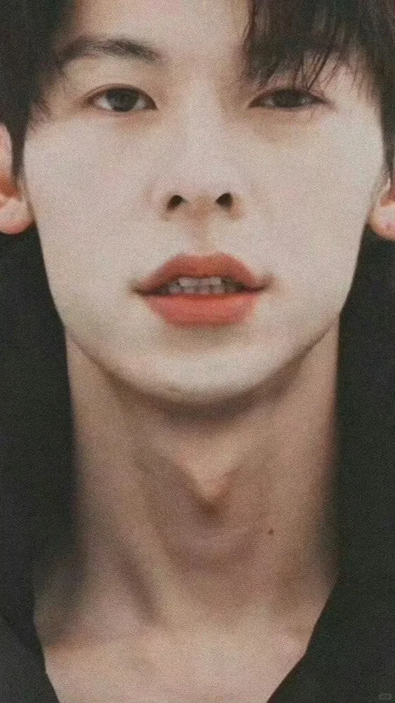 女朋友视角下的许光汉！嘴巴看着很好亲噢！