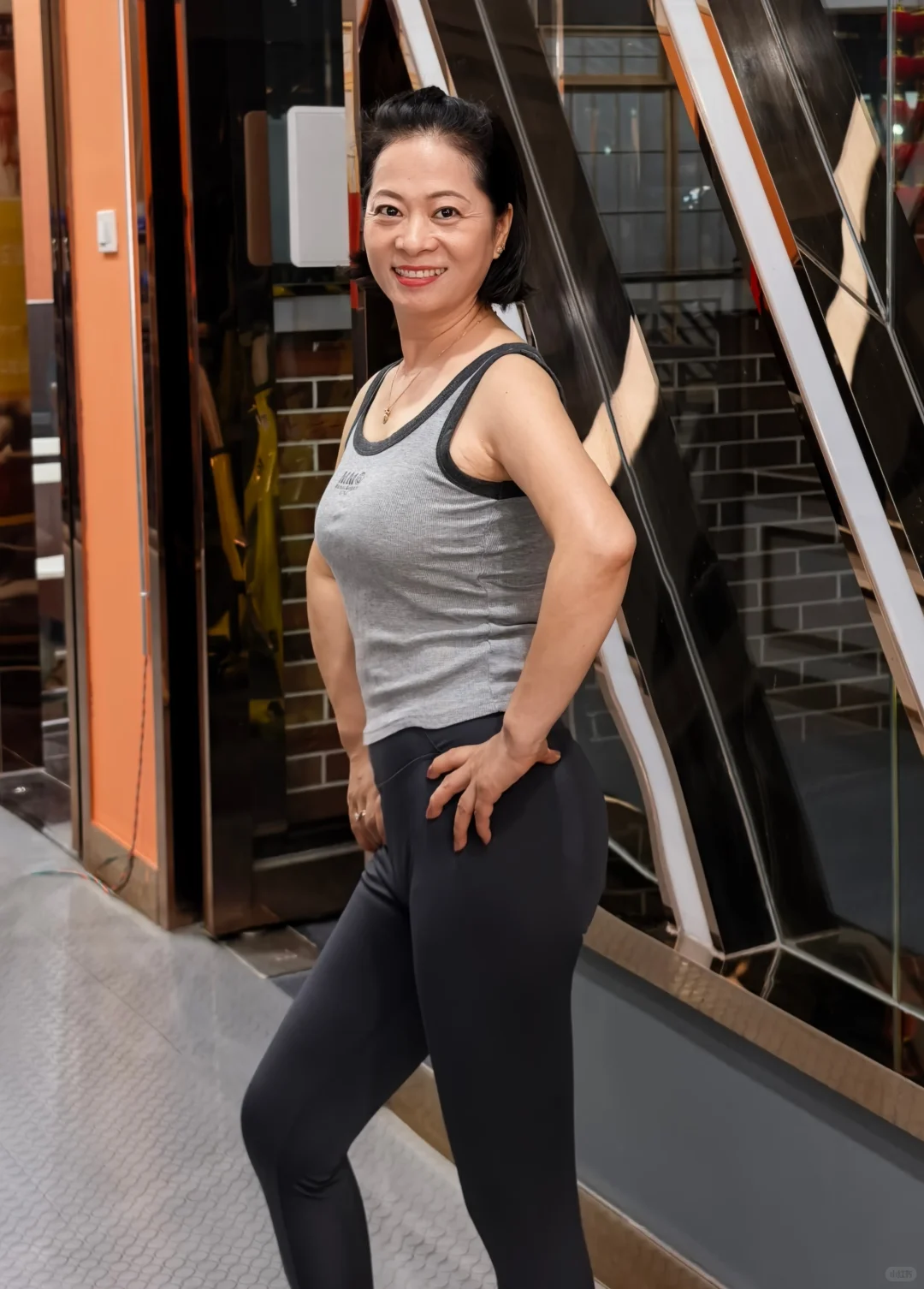 60岁活成30岁样子