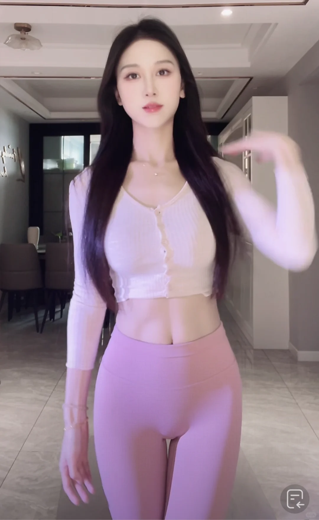 超模身材真的yyds！巨好看！