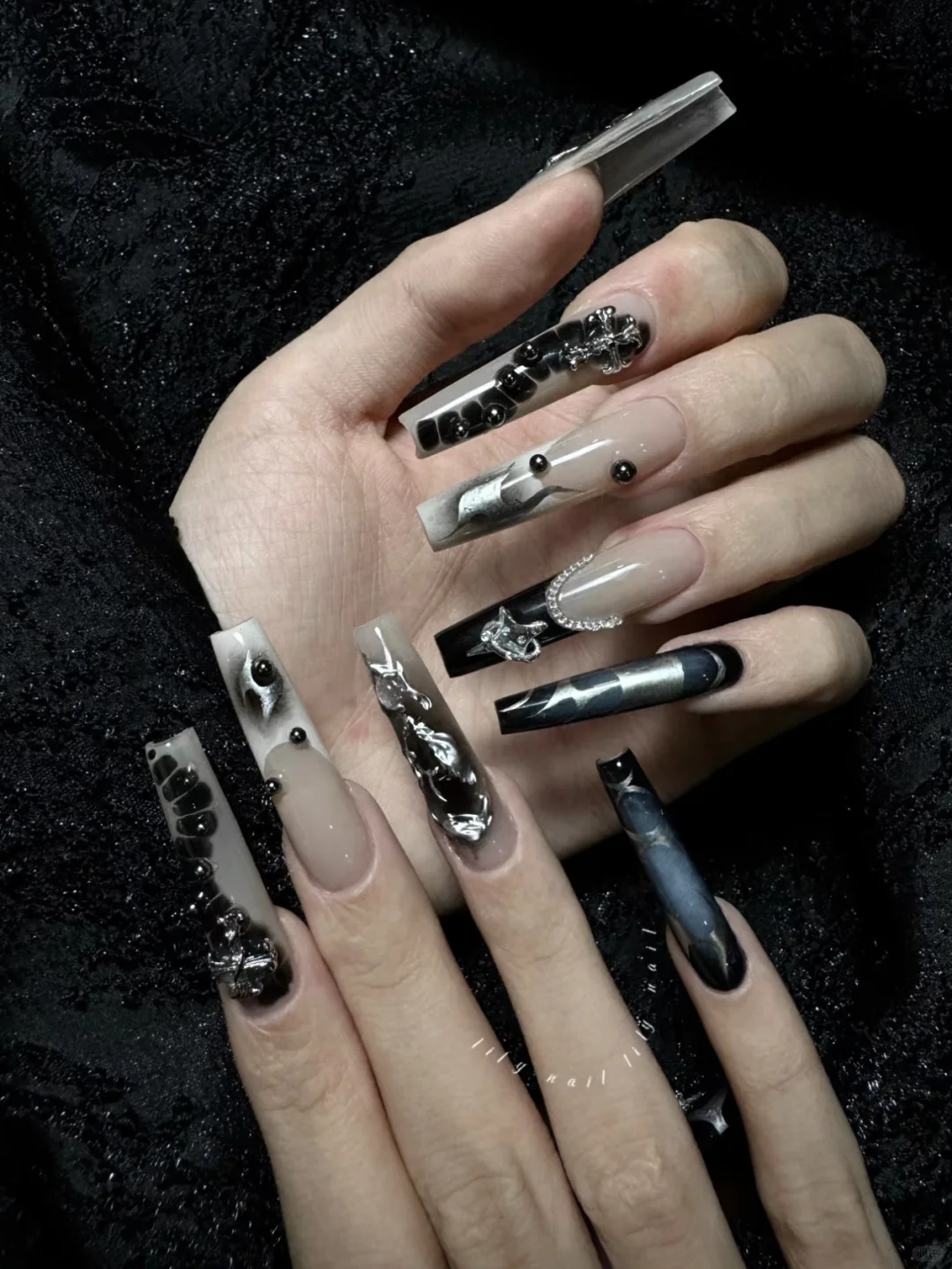 🖤暗黑系美甲｜⛓️金属风