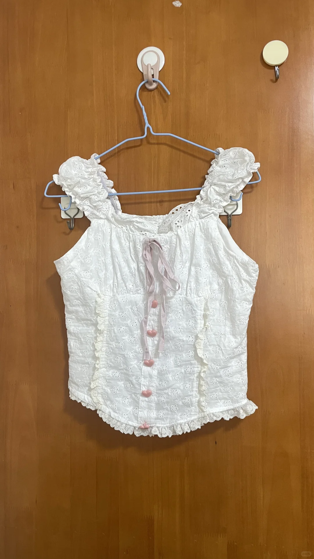 女大学生毕业了 一件不留