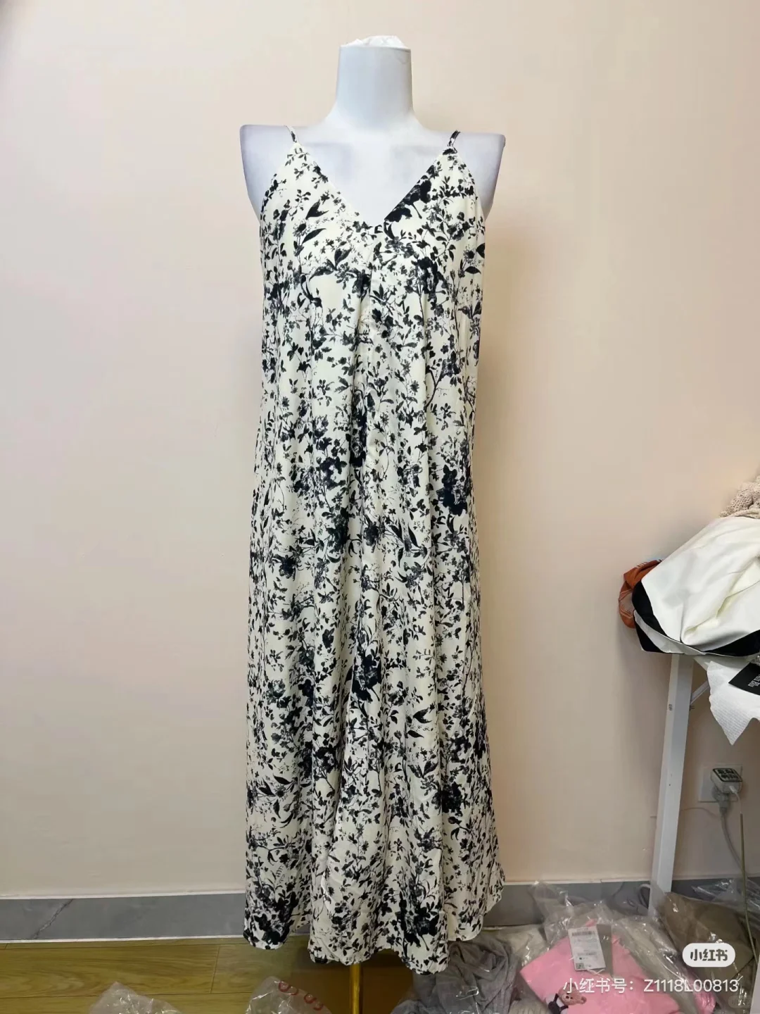 49🌟Mixblu黑色印花吊带连衣裙