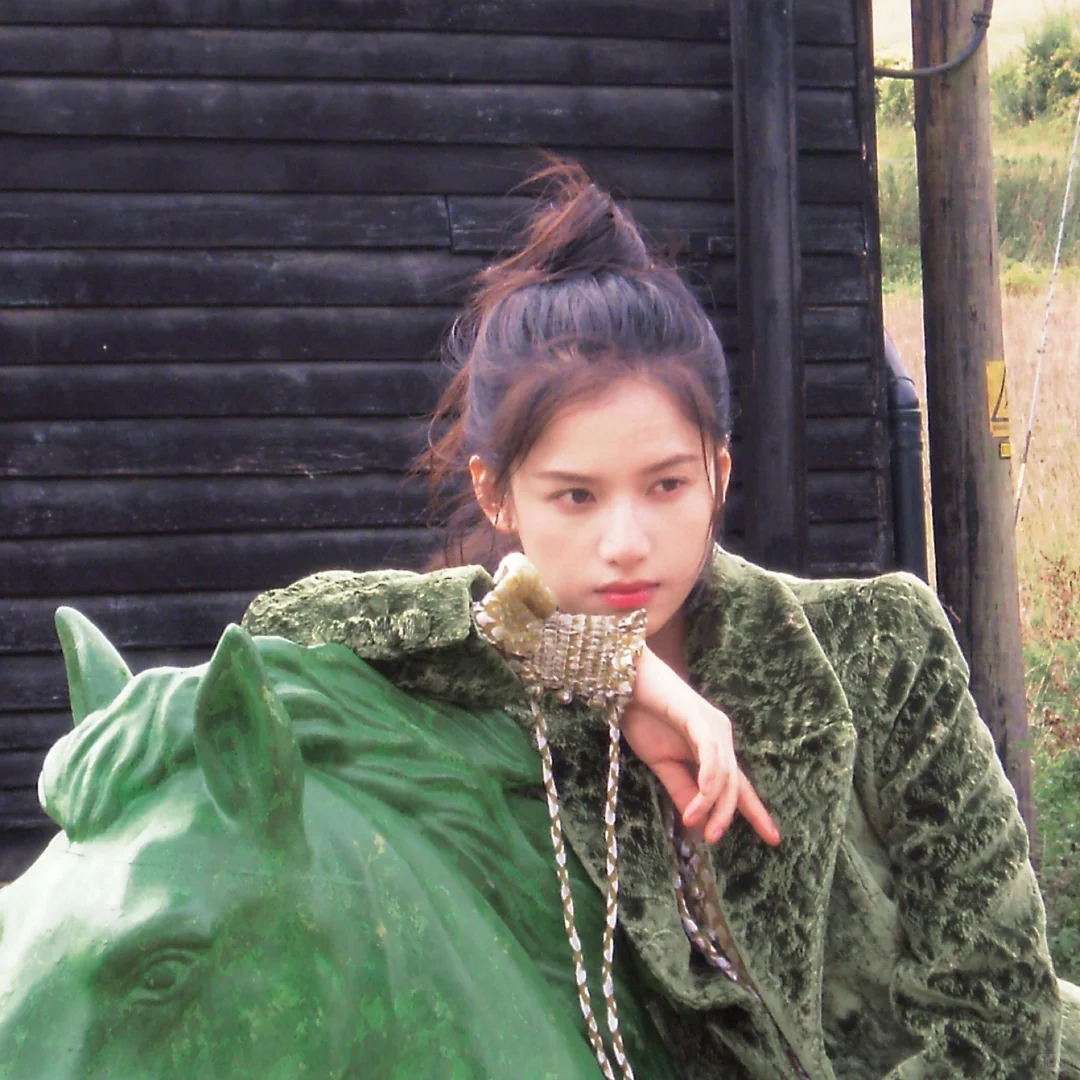 张婧仪完全自然之女