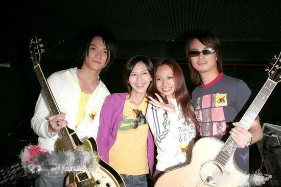 孙燕姿和飞儿乐队