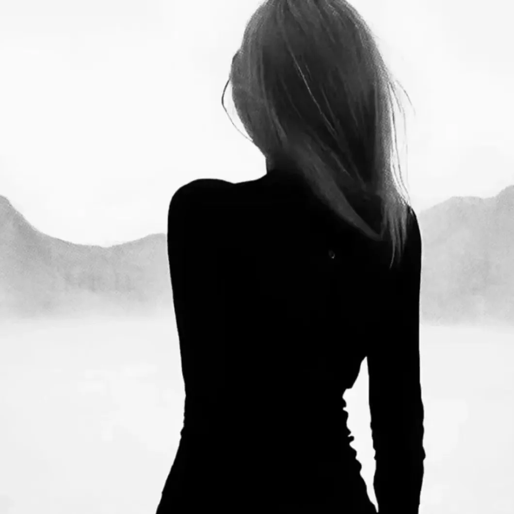 高质量黑白女头