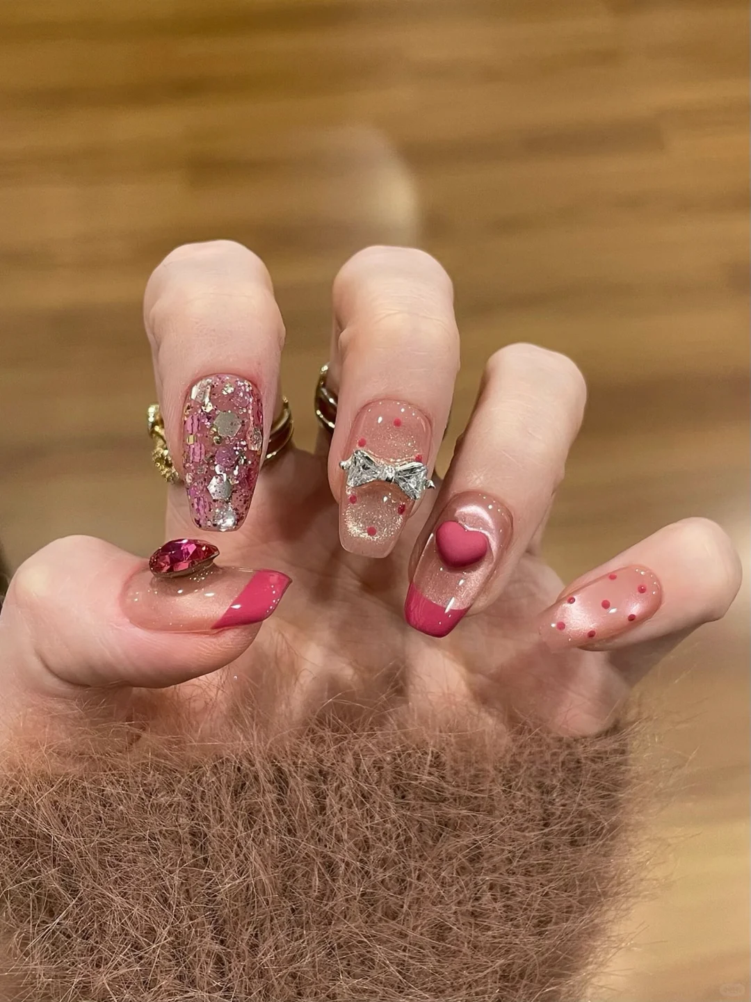 秋季手绘甜辣风小短甲款式推荐