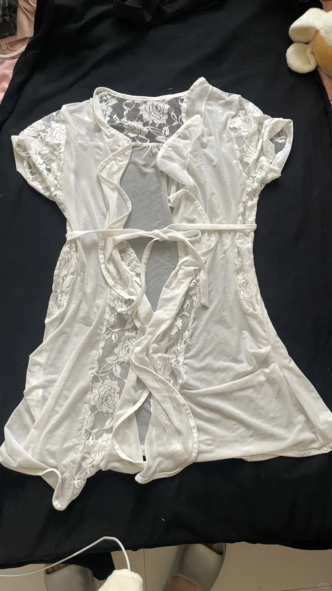 女大学生毕业了 一件不留