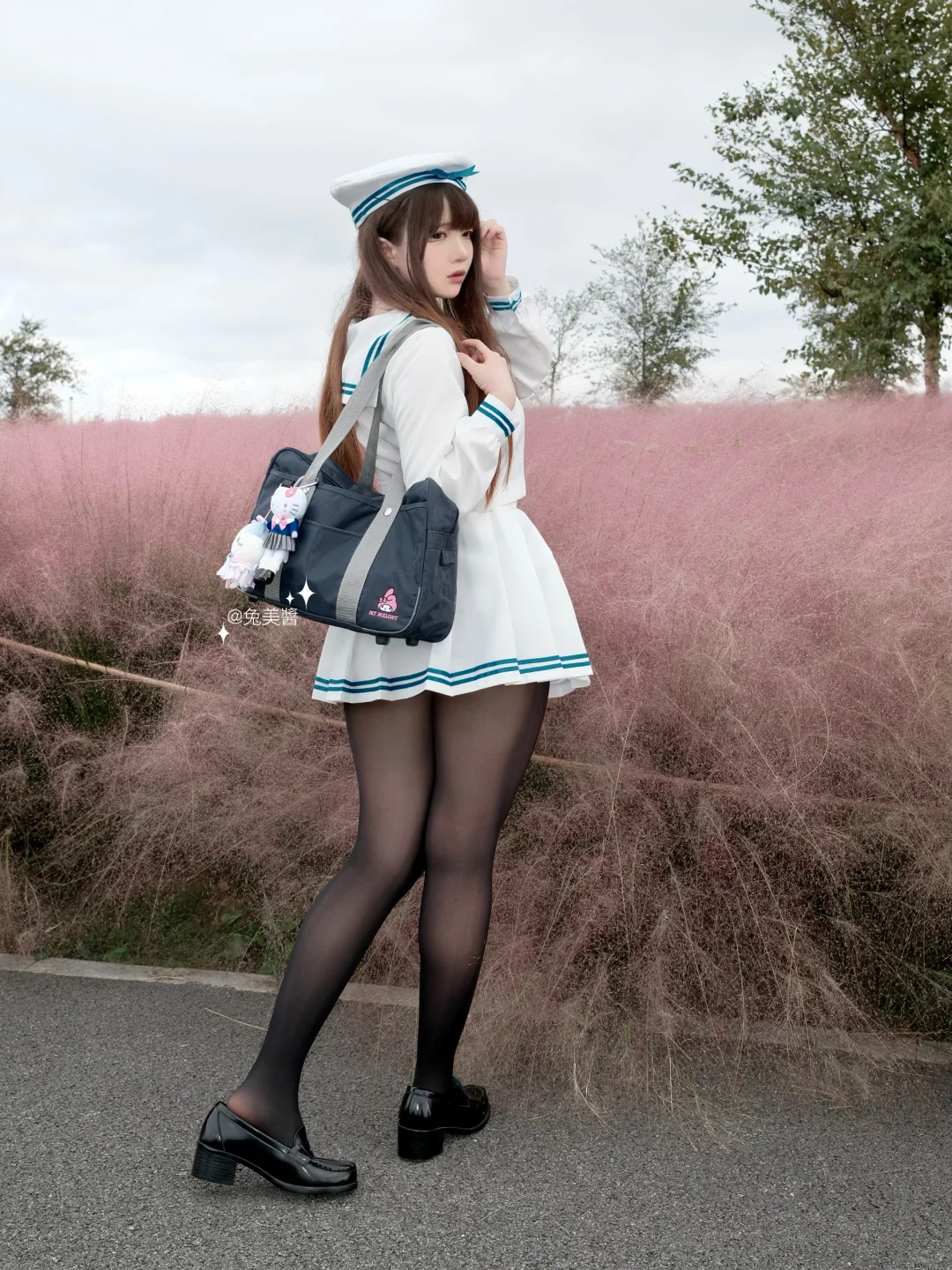 (⸝⸝⸝ ╸▵╺⸝⸝⸝)这完全是漫画感的肉腿bjd⋯