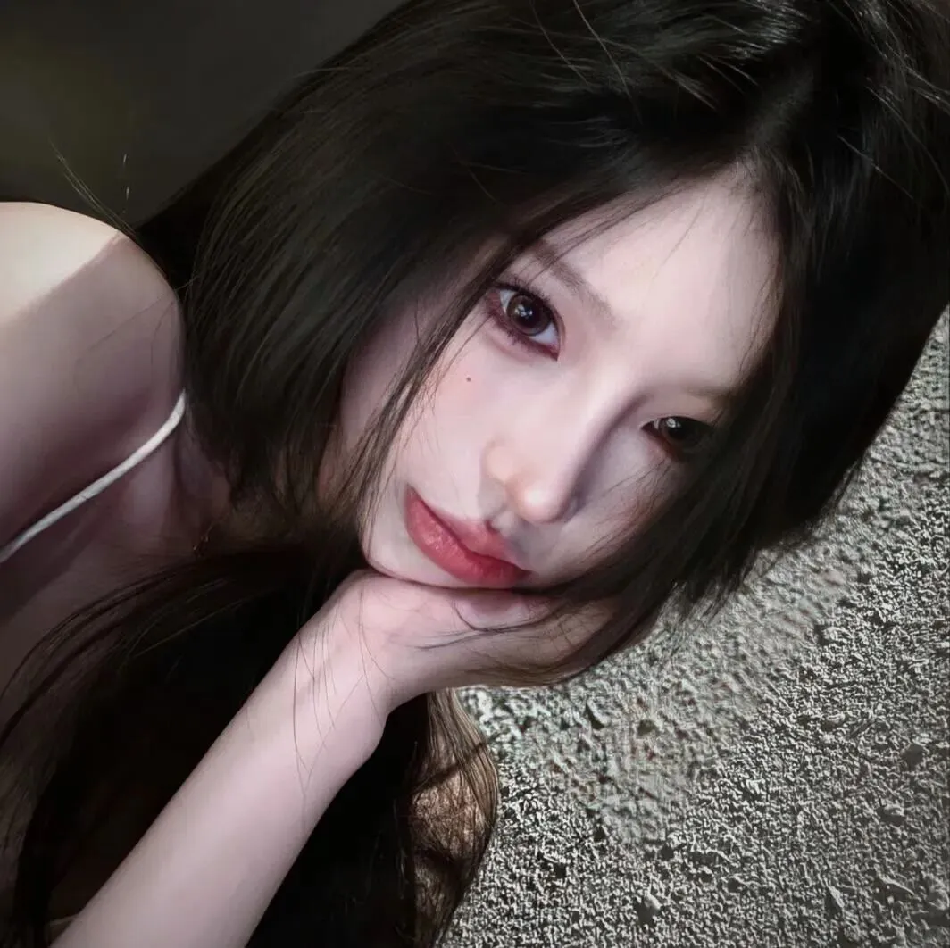 𝙒𝙚𝘾𝙝𝙖𝙩纯欲头像第六十三