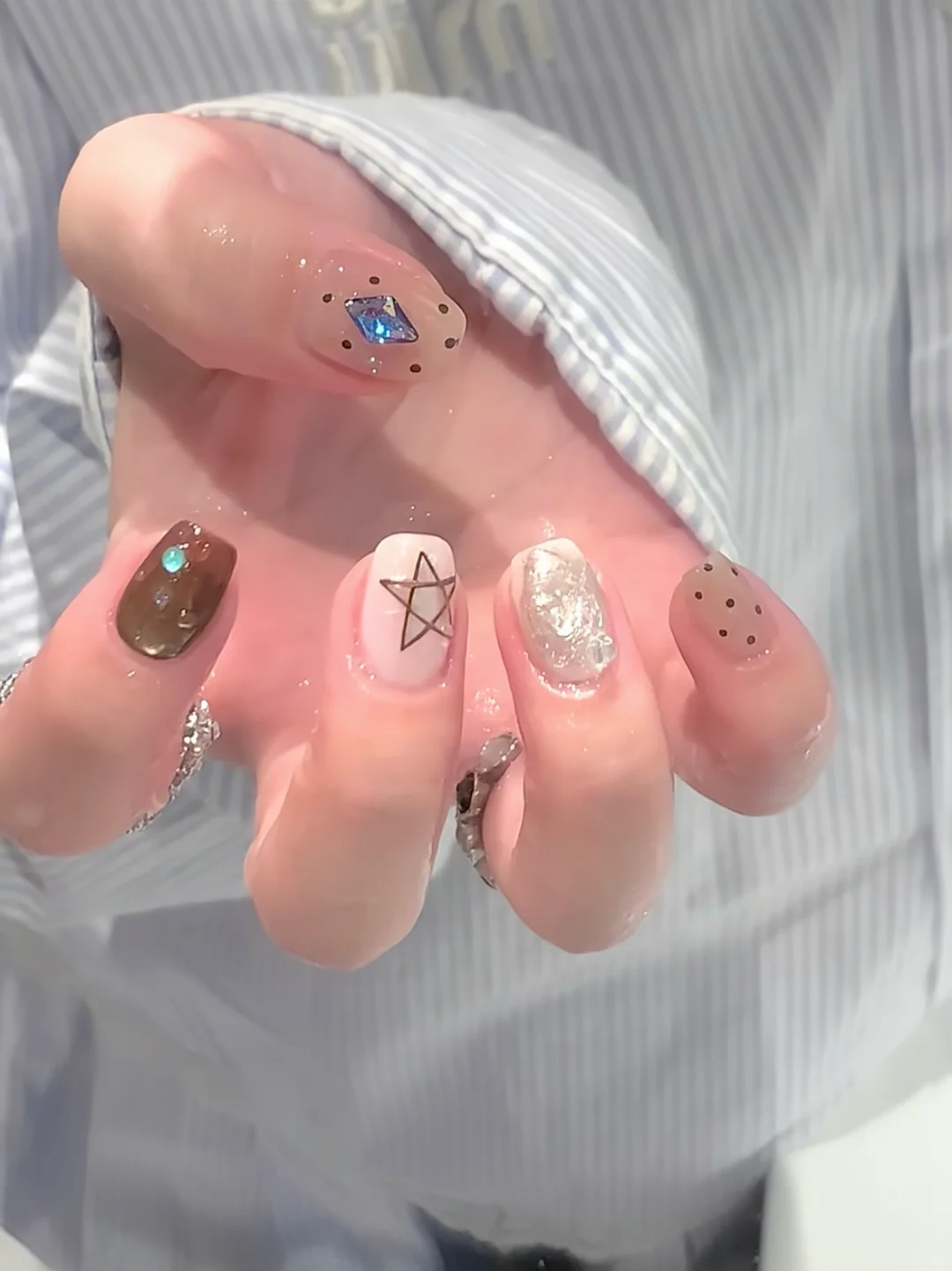 秋季手绘甜辣风小短甲款式推荐