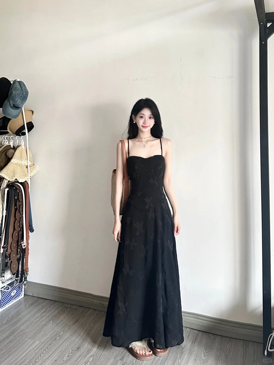 158cm！挖到一条长度合适的吊带长裙！