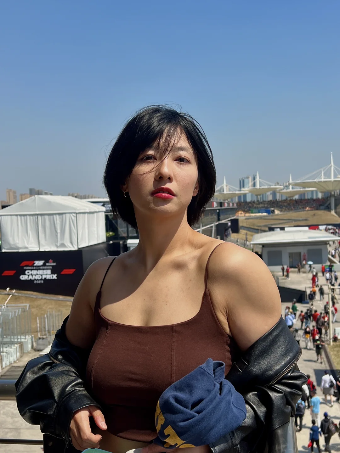 ⬅️撸铁四年，归来被户籍所要求出示整形证明