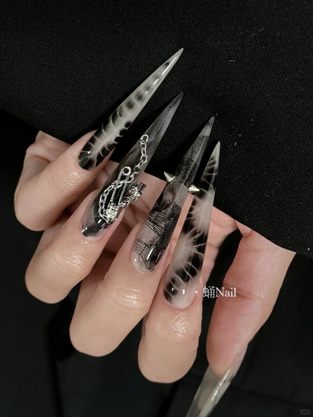 🖤暗黑系美甲｜⛓️金属风