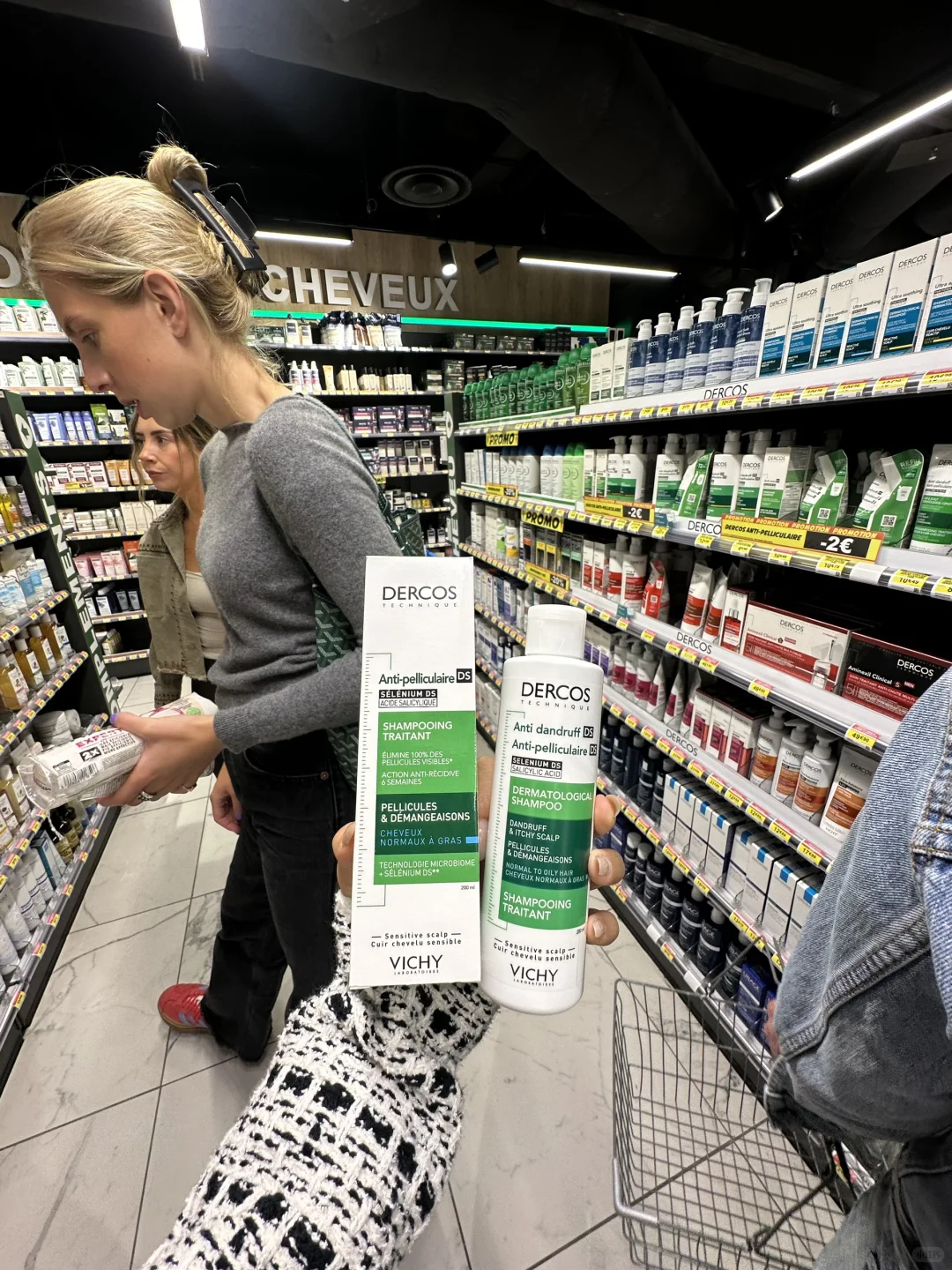 法国女生的美学密码：不费力的干净高级感