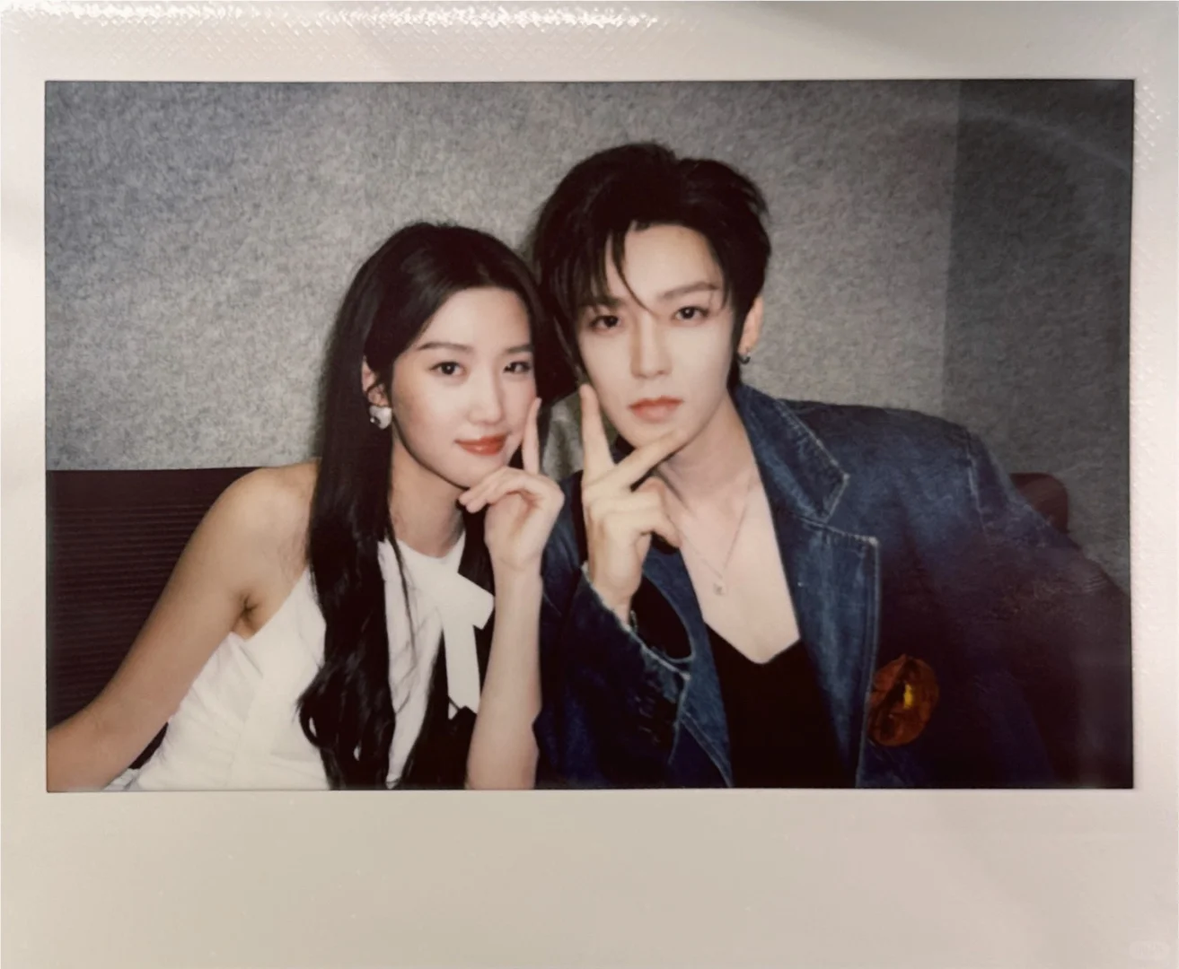 周五来耶！请点开噜噜晓收藏相册📖