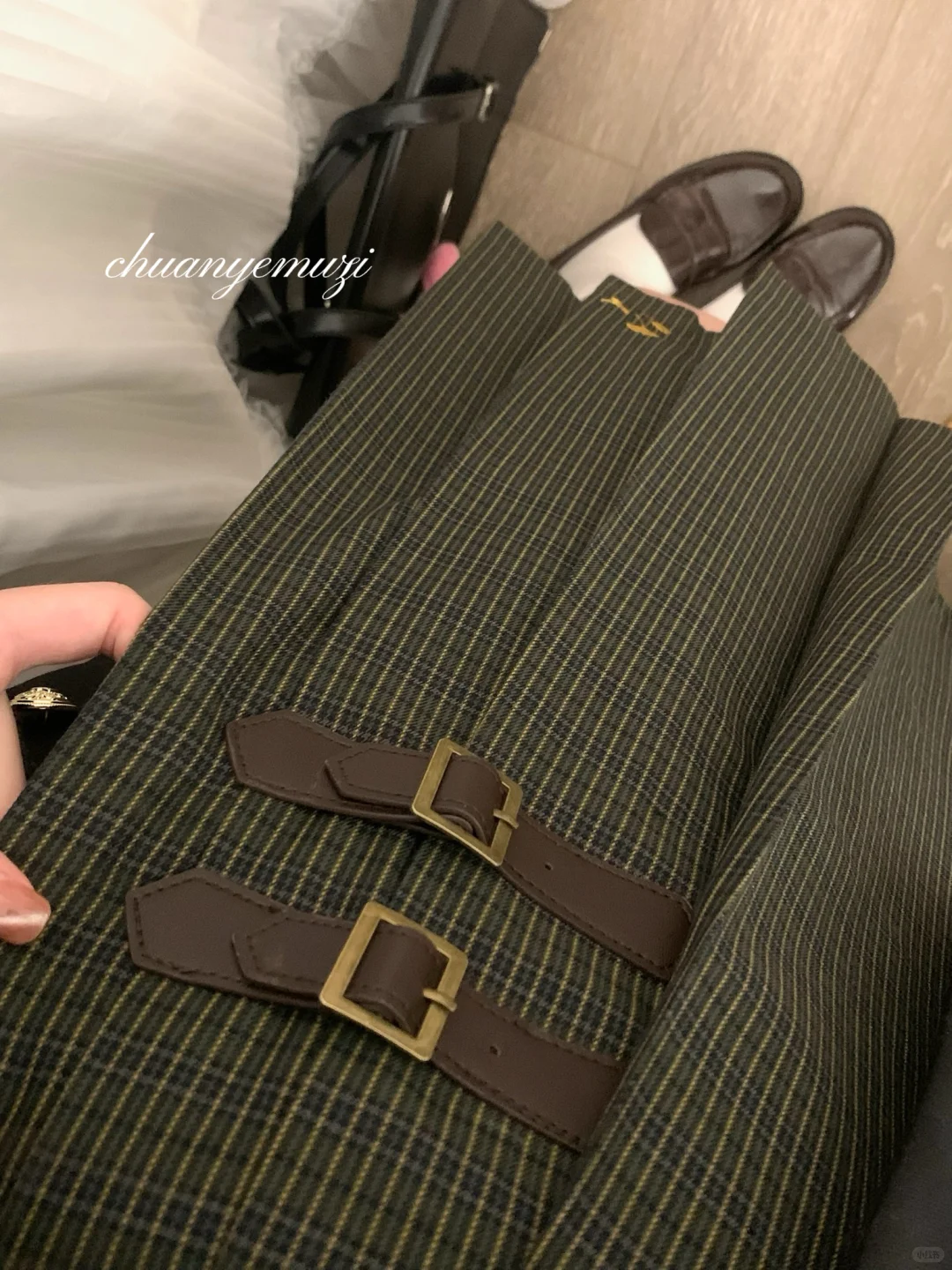 低头一看 又被平仲美晕了