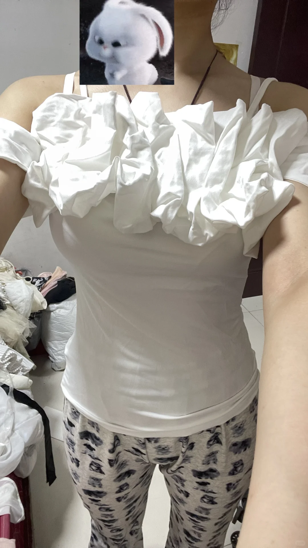 女大学生毕业了 一件不留