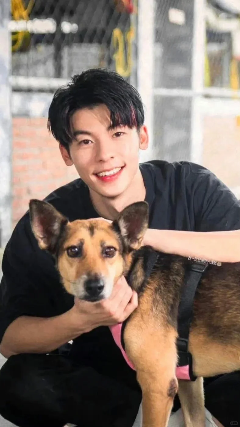 女朋友视角下的许光汉！嘴巴看着很好亲噢！