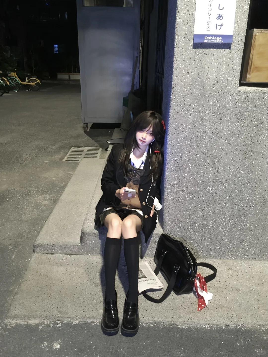 “可以摸摸你吗…”