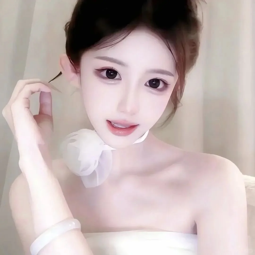 Frioxo | 纯欲女头