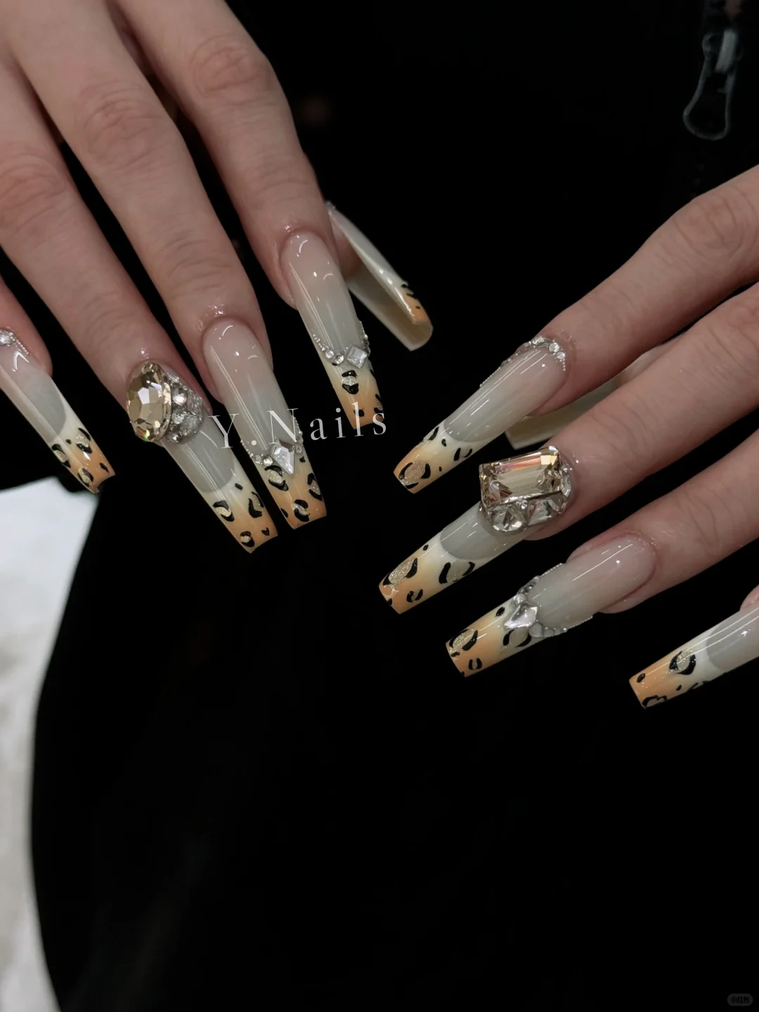 豹纹真的又酷又性感！！！