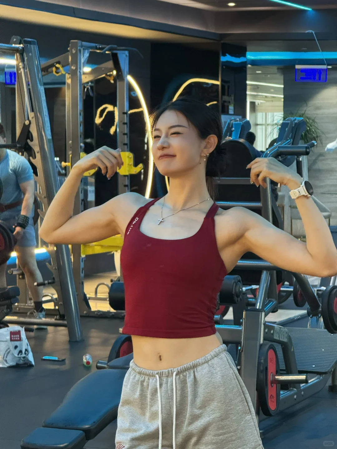 谁说肌肉和甜妹不能共存？