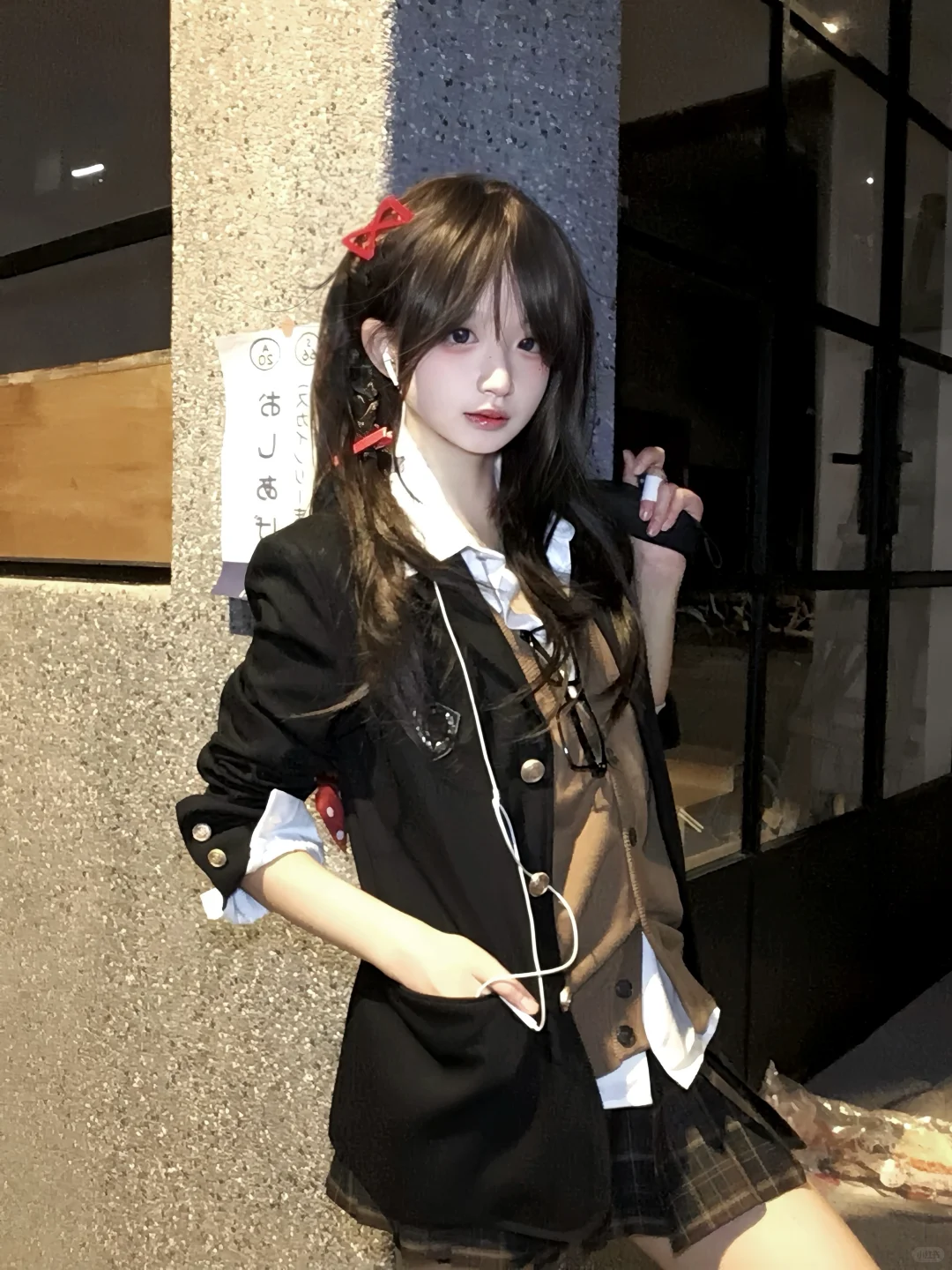 “可以摸摸你吗…”