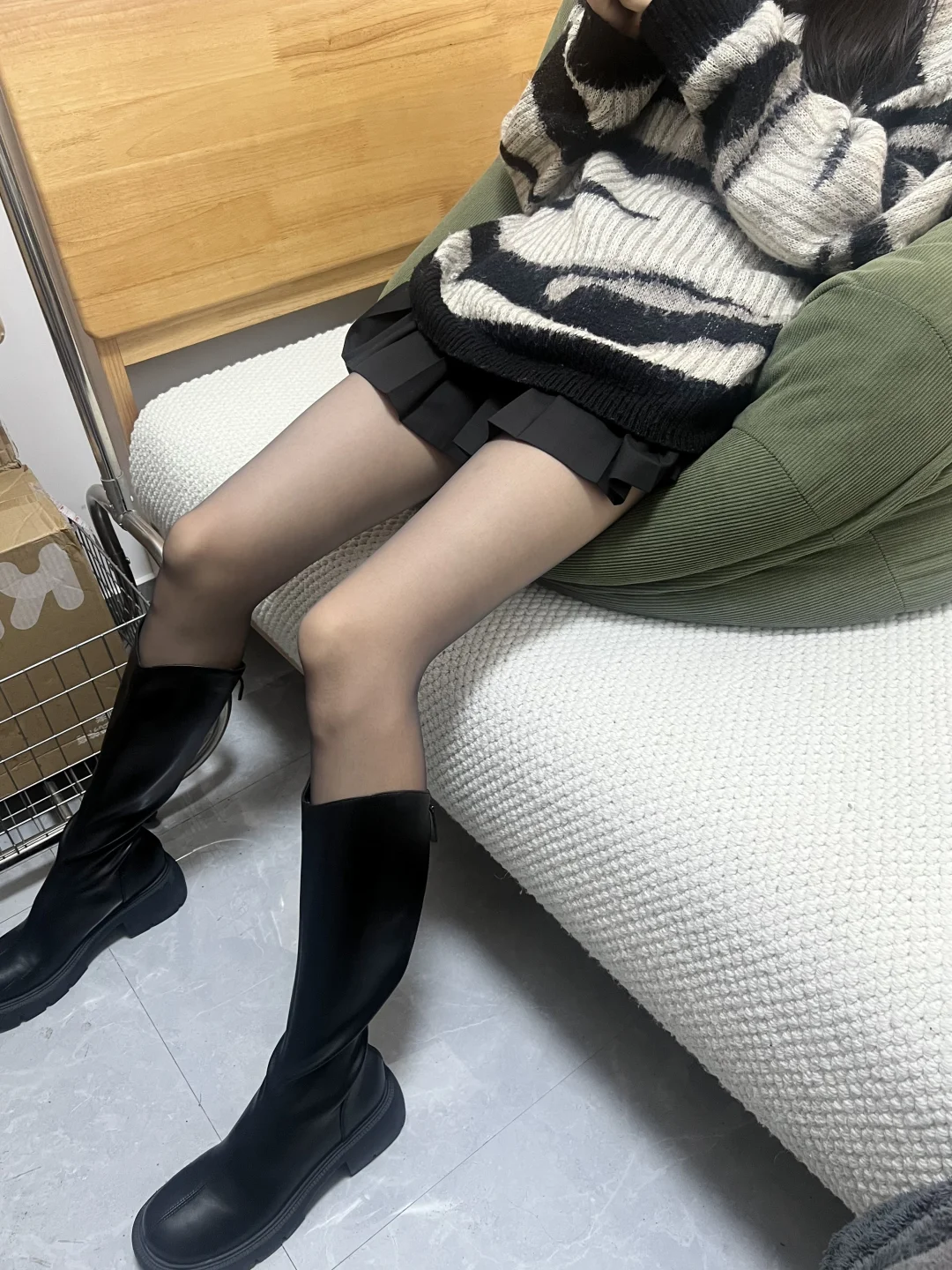 高个子姐妹秋冬的黑丝穿搭来啦❗️