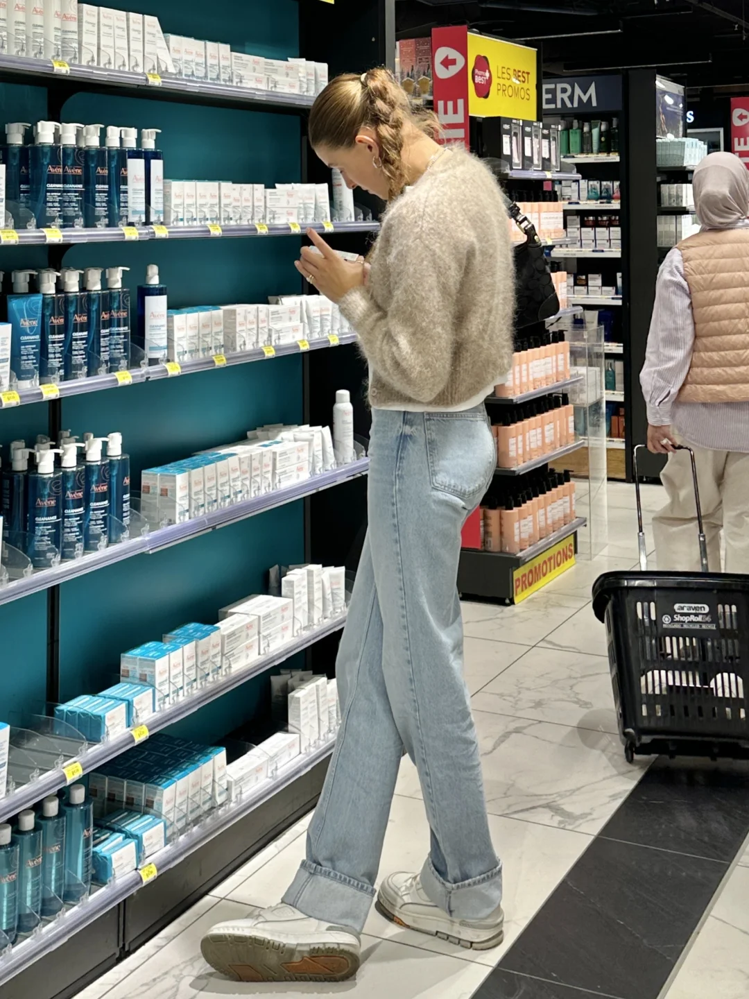 法国女生的美学密码：不费力的干净高级感