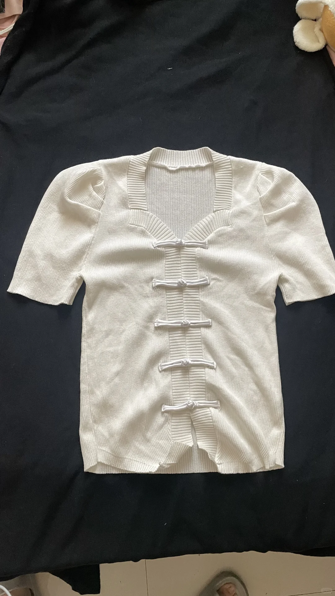 女大学生毕业了 一件不留