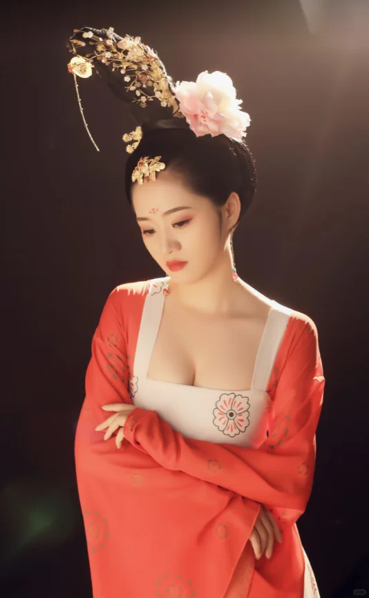 死去的记忆又回来了，盘子女人坊写真