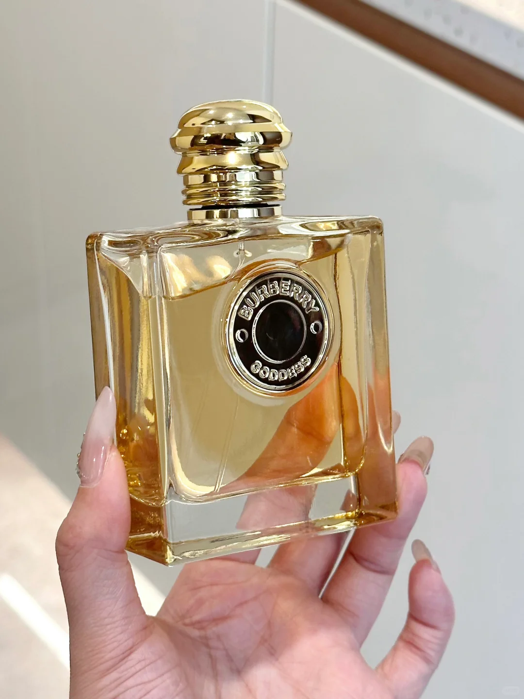 在高铁上一直被人追着问的香水！好闻哭了！